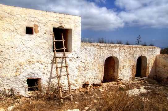 Pocilga en cortijo abandonado en Cabo de Gata