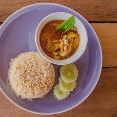 Dried red coconut curry with chicken (Panaeng)