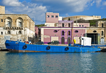 Fototapeta na wymiar Boats docked at the Grand Harbor, Valletta, Malta.