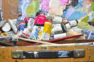 Tubos de pintura acrílica