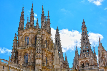 Fototapeta na wymiar Cimborrio de la catedral de Burgos, gótico español