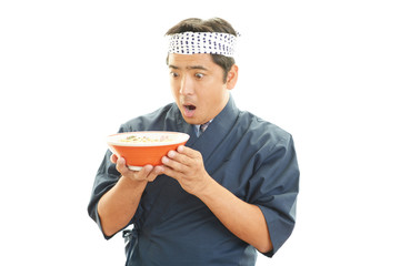 仕事中のラーメン職人