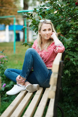 Obraz premium beautiful blonde girl portrait on the street