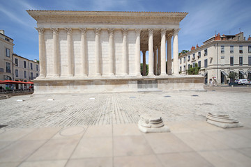 Römischer Tempel in Nimes  - Frankreich
