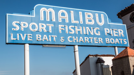 Malibu Famous Sign - obrazy, fototapety, plakaty