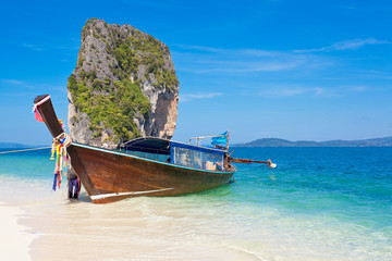 barque Thaï à Poda Island