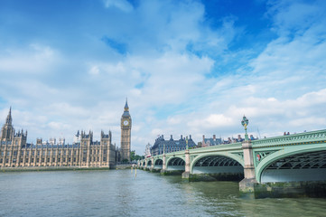 Fototapeta na wymiar Beautiful view of Westminster Bridge and Big Ben on a sunny day