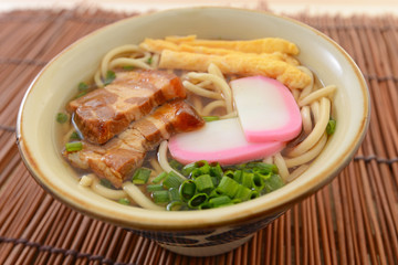 美味しそうな沖縄そば