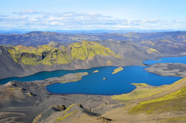 Высокогорное озеро в Исландии