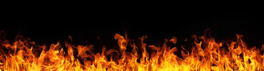 Zelfklevend Fotobehang Vuur vlammen op zwarte achtergrond © irontrybex
