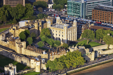 Fototapeta na wymiar Aerial view of historic castle Tower of London