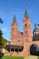 Fototapeta na wymiar Seligenstadt Westfassade der Einhard-Basilika