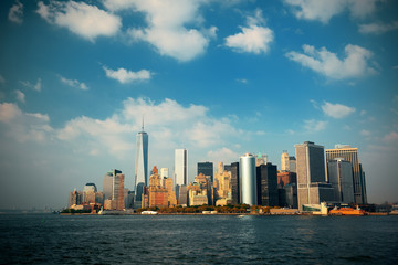 Fototapeta na wymiar Manhattan downtown skyline