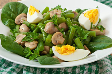 Mushroom salad with green beans and eggs