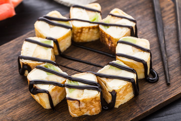 Sweet roll with kiwi and cream cheese © Vankad