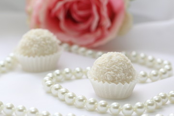 Coconut candies and pearl