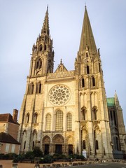 Fototapeta na wymiar soft evening light over Chartres cathedral in France