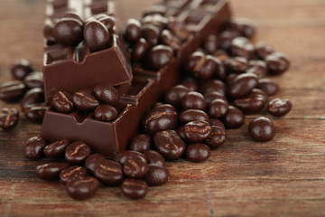 Coffee beans with chocolate glaze and dark chocolate