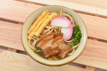 美味しそうな沖縄そば