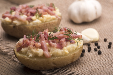 Sandwich with bacon and eggs