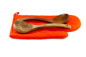 Brauner Holz Suppenlöffel und Topfhandschuhe