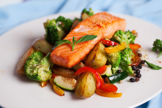 salmon fillet with vegetables and basil