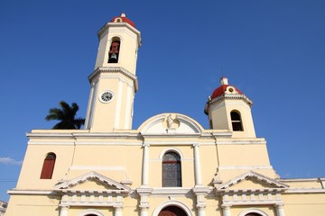 Fototapeta na wymiar Cienfuegos cathedral in Cuba