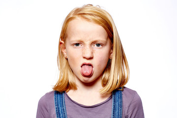 M&auml;dchen findet das bl&ouml;d