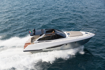 Motor yacht, rio yacht, fast yacht, italy
