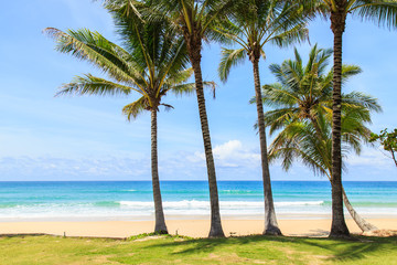Fototapeta premium Tropical beach in Phuket, Thailand