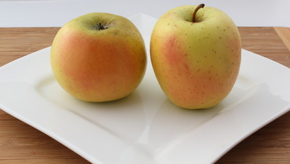 2 pommes