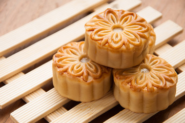 mooncake , traditional chinese foods during mid autumn festival
