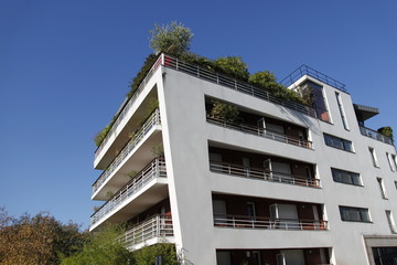 Immeuble moderne avec terrasses à Boulogne	