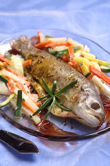 Trout baked with tarragon