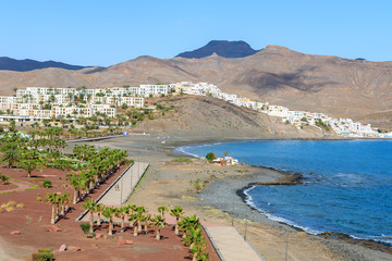 Fototapeta na wymiar View of beach and bay in Las Playitas village, Fuerteventura