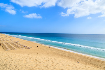 Fototapeta na wymiar Beautiful sand beach in Morro Jable town, Fuerteventura island