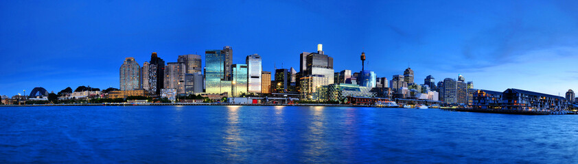 Fototapeta na wymiar panorama evening time Sydney city