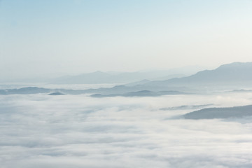 Fototapeta na wymiar fog on mountain