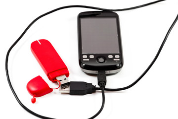 Handy mit USB Kabel und Internet Stick