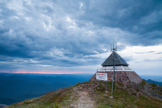 Mt Buller Summit Hut