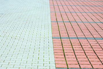Pflastersteine auf einem Parkplatz