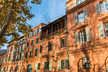 Obraz premium Façade d'immeuble à Toulouse