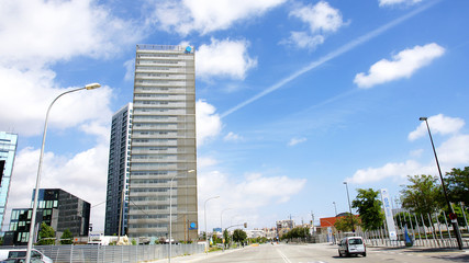 Fototapeta na wymiar panorámica de modernos edificios, Hospitalet de Llobregat