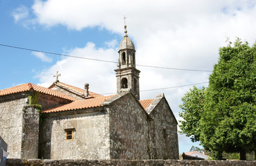 Fototapeta na wymiar Iglesia de san Miguel Do Campo, Galicia