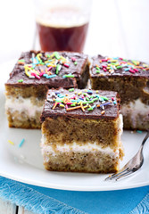 Cream layered cake
