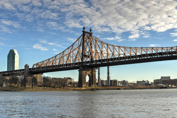 Fototapeta premium Roosevelt Island Bridge, New York