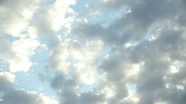 Clouds / 5d / 50mm / Real time