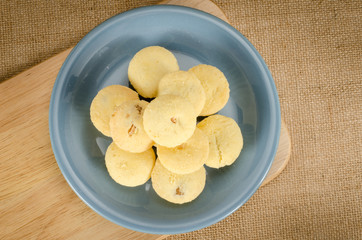 Pineapple cup cookie