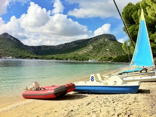Boote am Strand Formentor