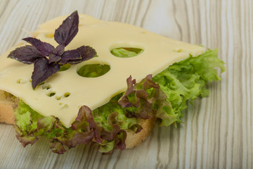 Sandwich with cheese